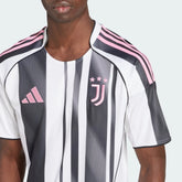 Camisa Juventus I 2025/26